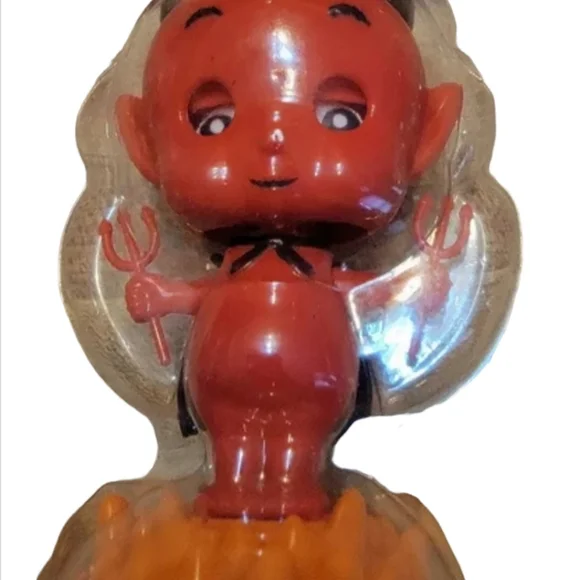 5-Solar Powered Dancing Devil, Bride, Dead Boy, Swinging Ghost, & Your choice - Picture 6 of 11